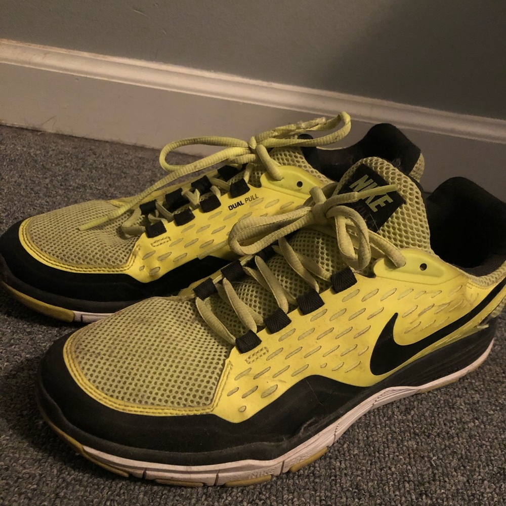 Nike airmax running shoes